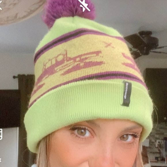 Space craft vintage style invaders neon lime beanie cap - Picture 2 of 7